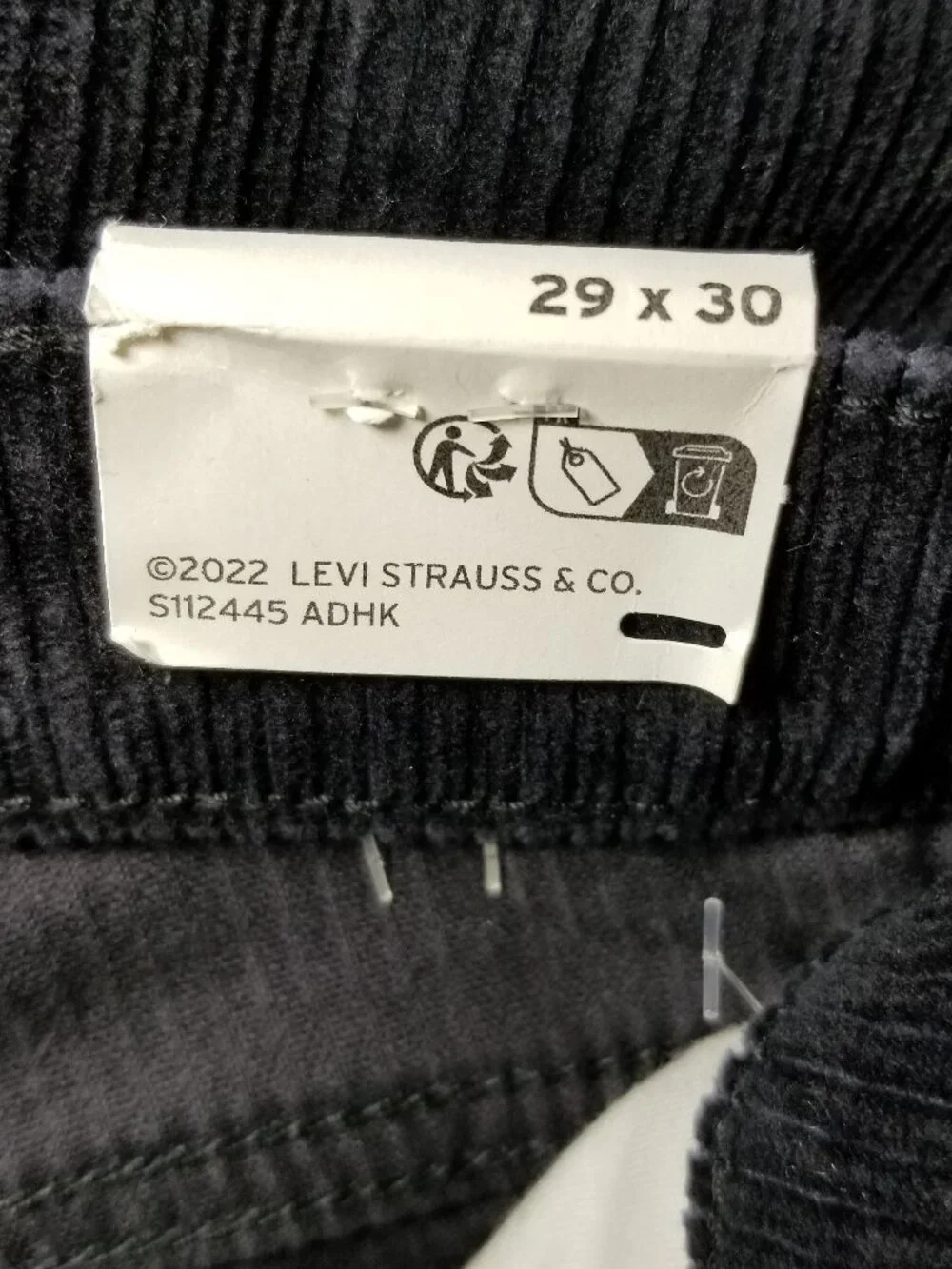 Levi's 314‎ Womens 29x30 Shaping Corduroy Straight Leg Black Pant Street NWT